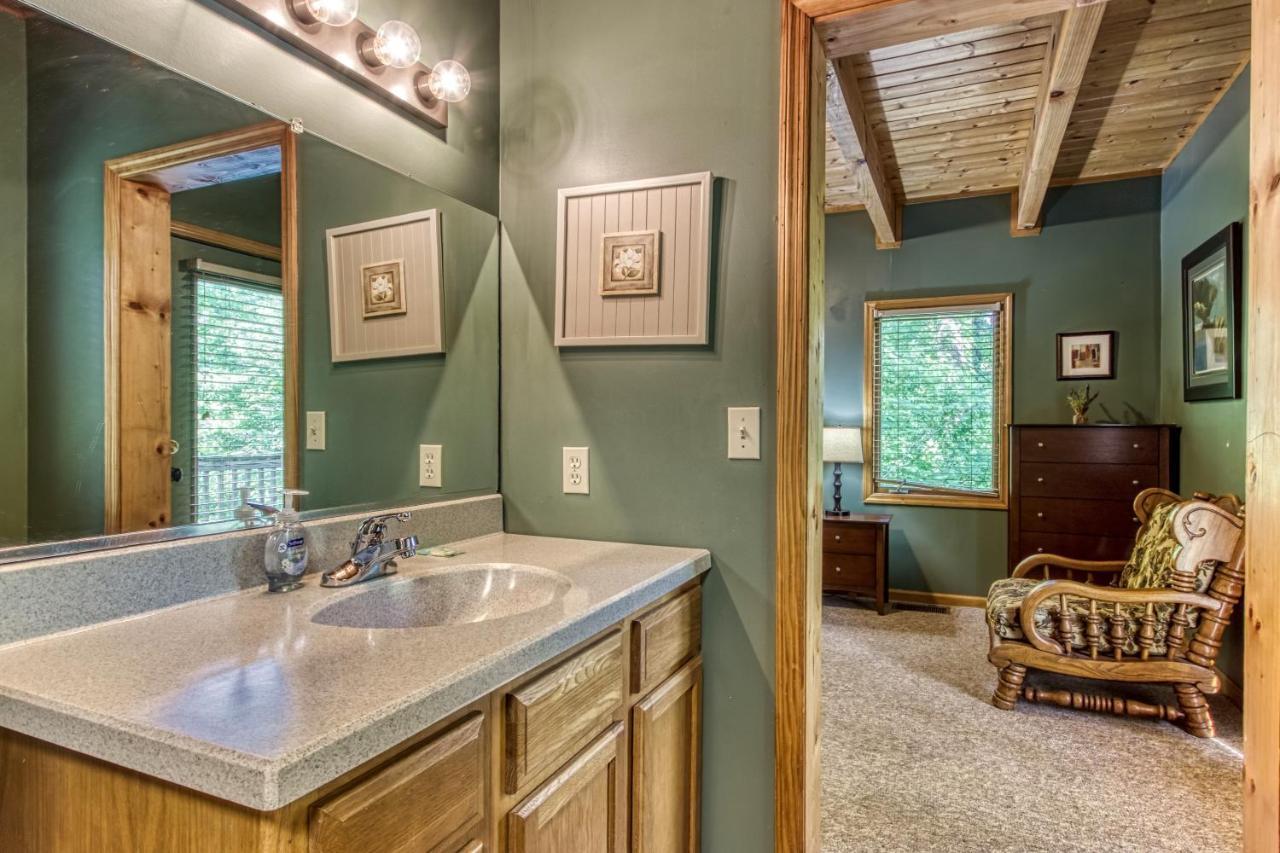 Mountain Lake Lodge, Hot Tub, Theater Room, 1089 Free Tickets Each Paid Day, Dollywood And More Sevierville Eksteriør billede