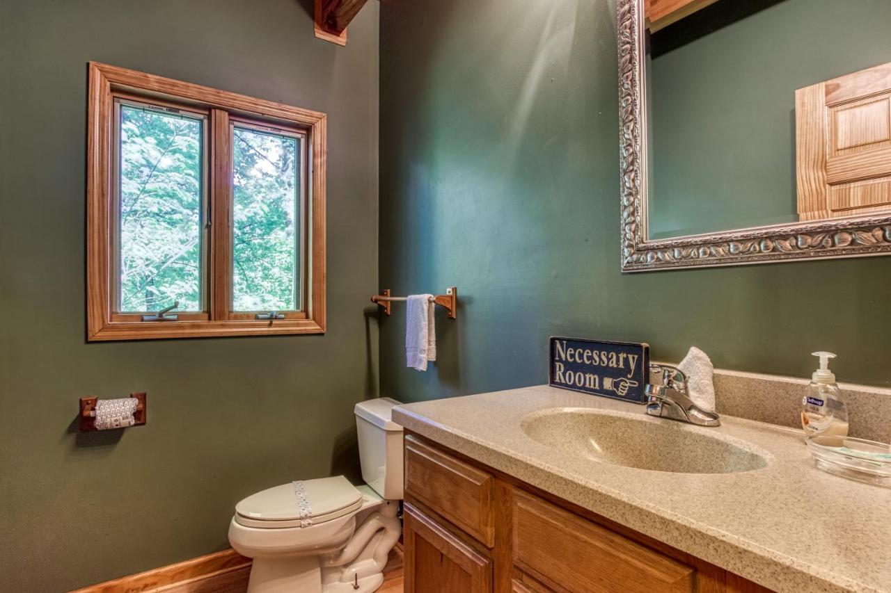 Mountain Lake Lodge, Hot Tub, Theater Room, 1089 Free Tickets Each Paid Day, Dollywood And More Sevierville Eksteriør billede