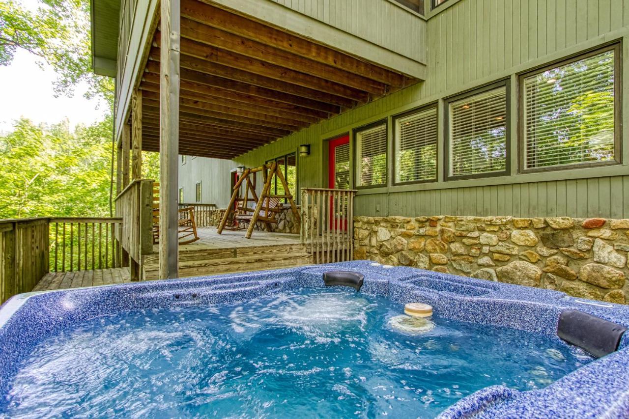 Mountain Lake Lodge, Hot Tub, Theater Room, 1089 Free Tickets Each Paid Day, Dollywood And More Sevierville Eksteriør billede